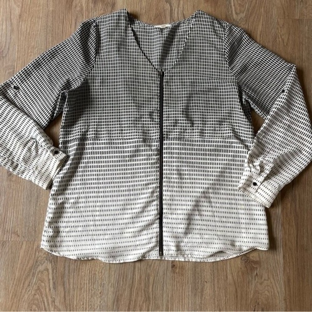 Pleione Black and White Blouse
